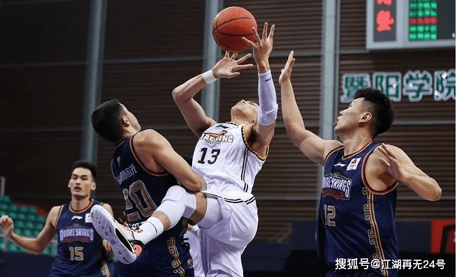 开云体操杯赛掀起高潮，关东雷豹队强势横扫海滨雄狮队，老将里程碑之夜——外援联手发威的简单介绍