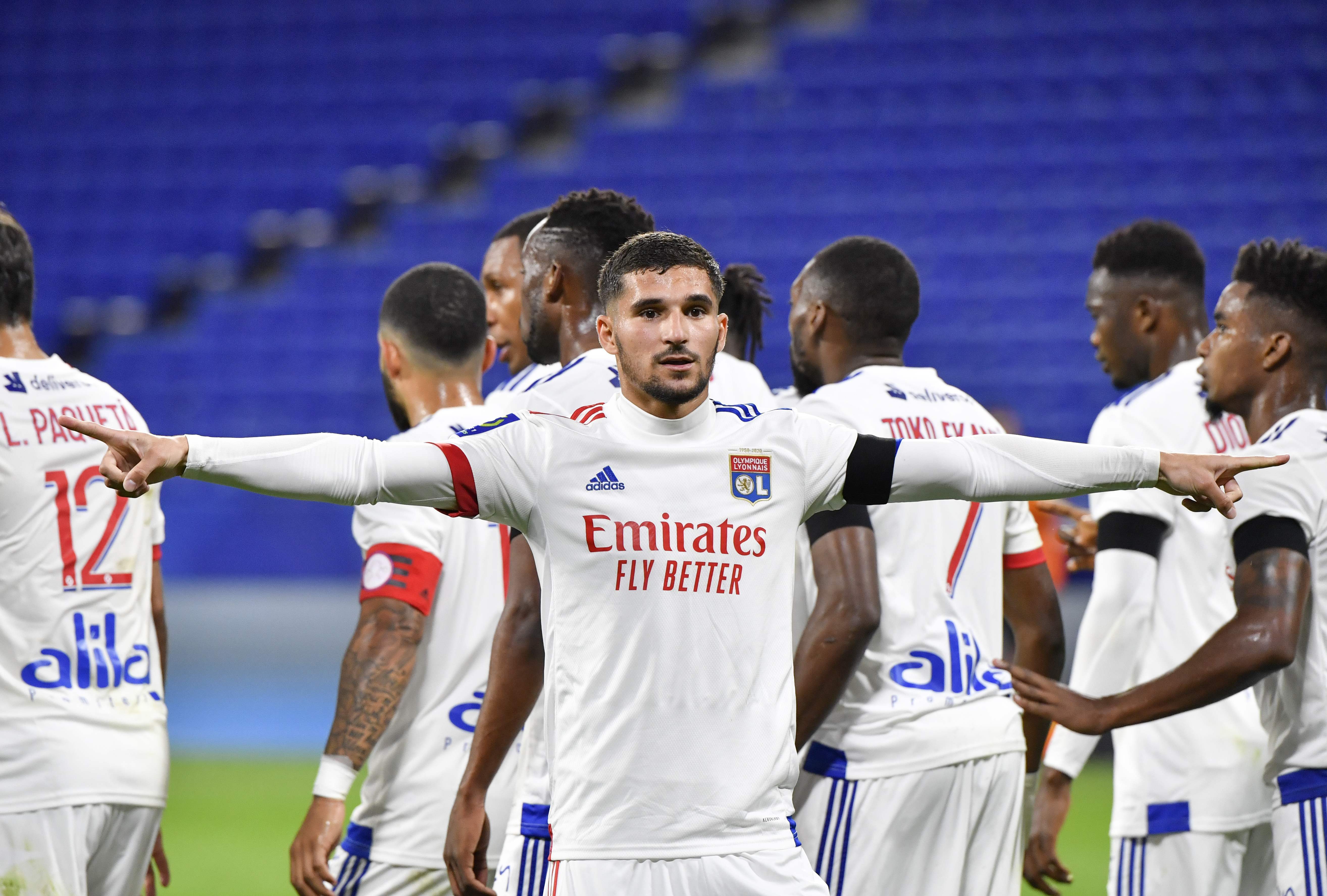 包含最后时刻法甲焦点战，俄克拉荷马雷霆完成内部沟通，管理层满意，更衣室氛围转暖的词条