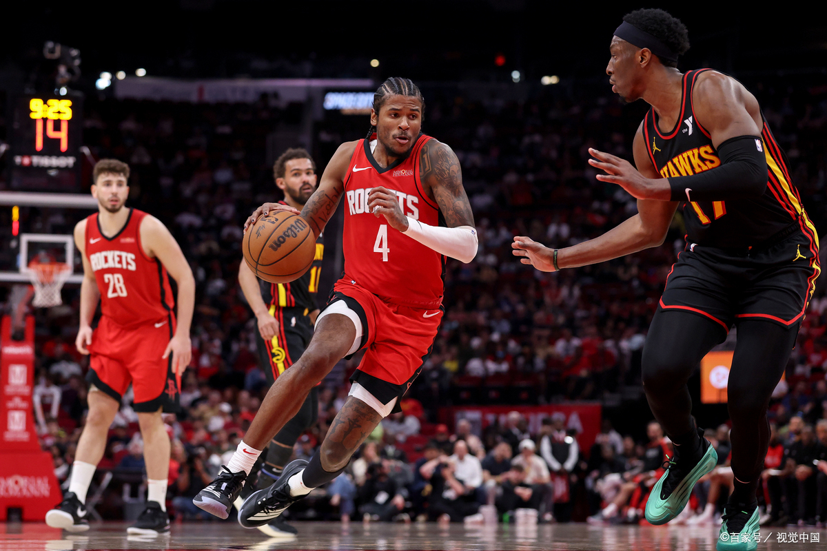 开云娱乐包含芝加哥公牛训练开放日；赛后门线救险引欢呼；NBA常规赛在即；阵容厚度经受考验的词条